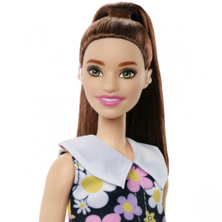 Barbie fashionista vestido margaritas con audifono