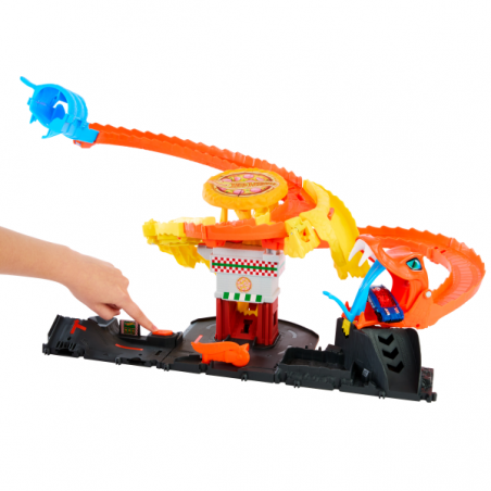 Hot wheels city ataque de la serpiente